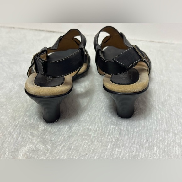 Softspots Black Strappy Sandals with Ankle Strap 🖤 - Picture 4 of 7